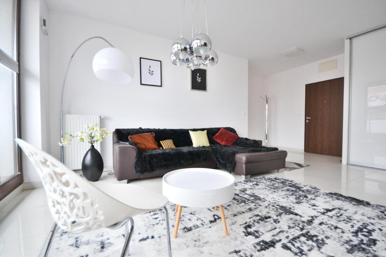 Apartament Kazimierza Wielkiego 5 Apartment Познан Екстериор снимка