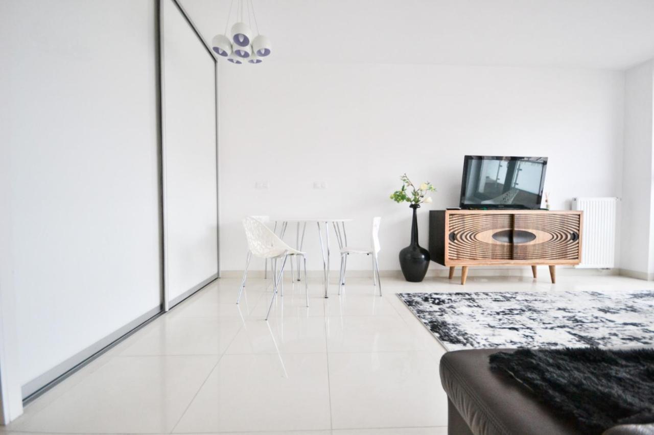 Apartament Kazimierza Wielkiego 5 Apartment Познан Екстериор снимка